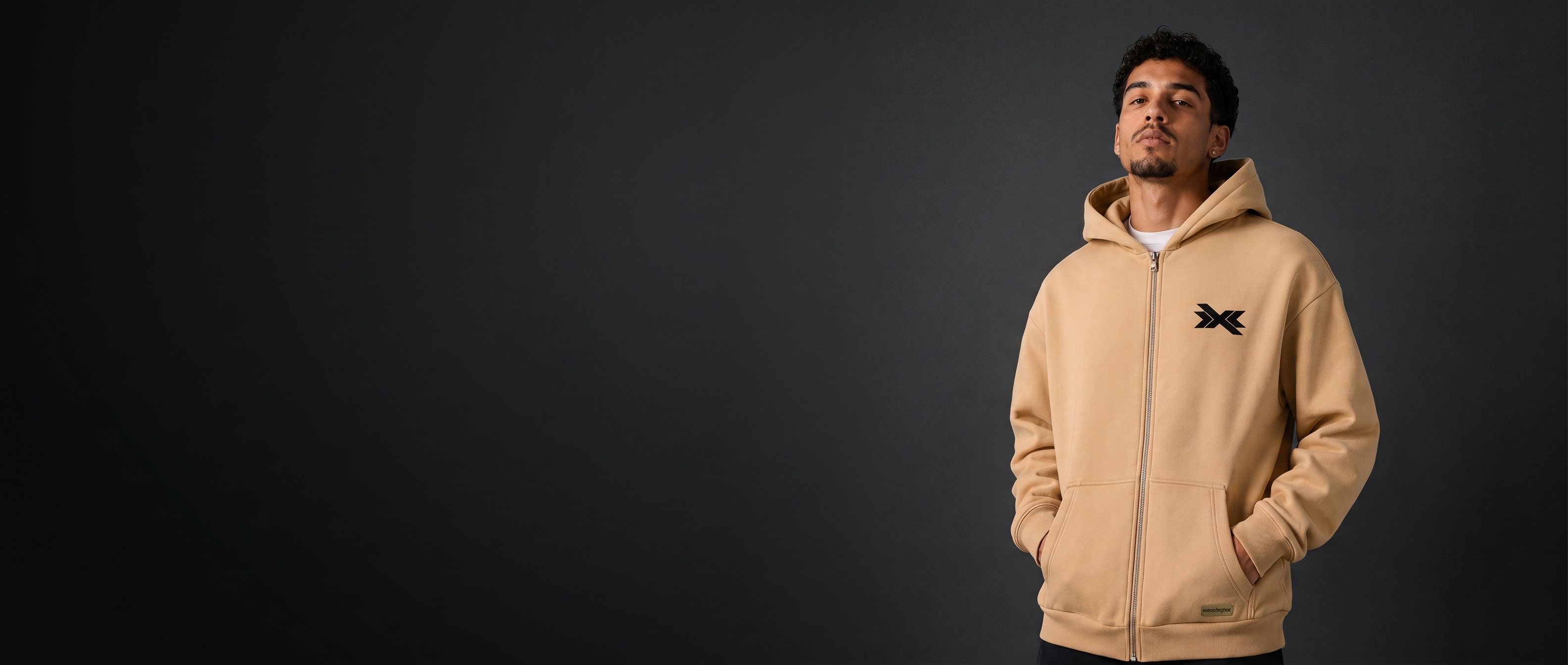 BRAXXON Essential Zip Hoodie Banner Desktop