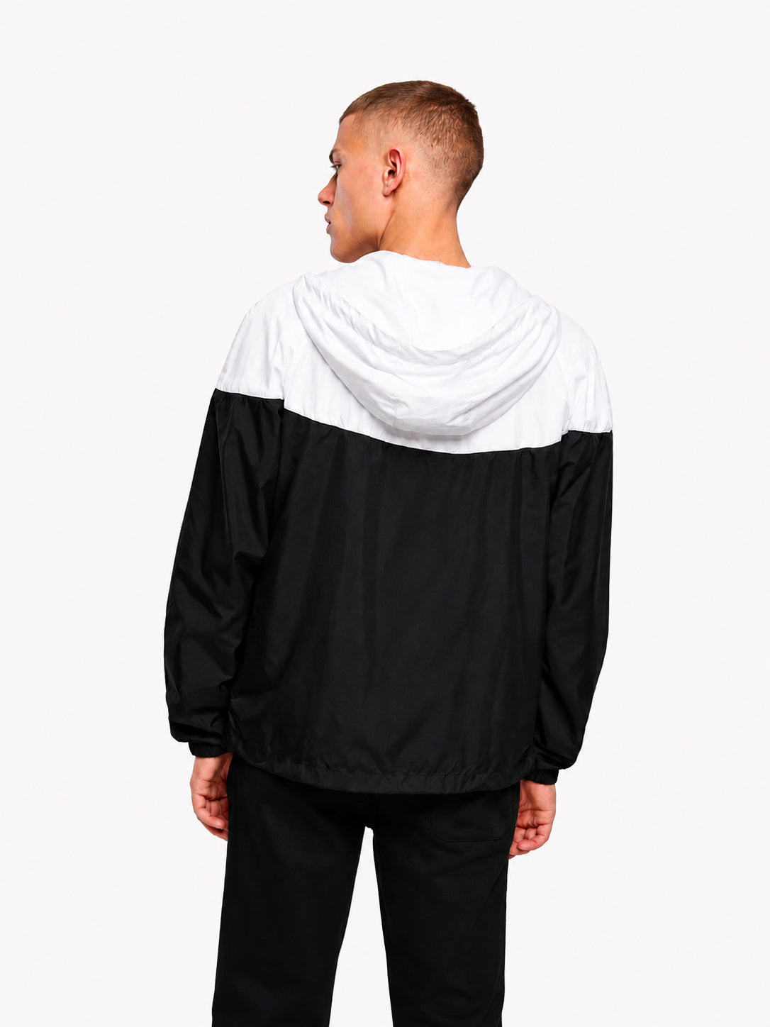 BRAXXON Essential Windbreaker – Black / White