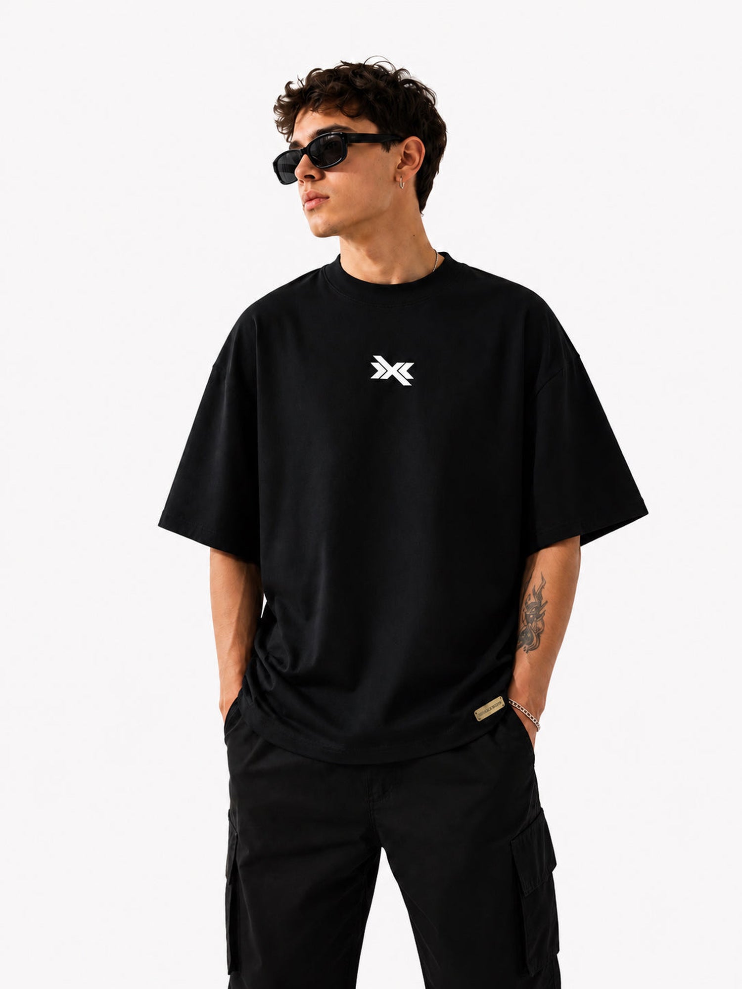 basic-tee-black__0.jpg